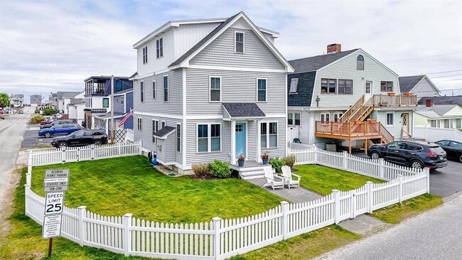 property at 352 Portsmouth Ave