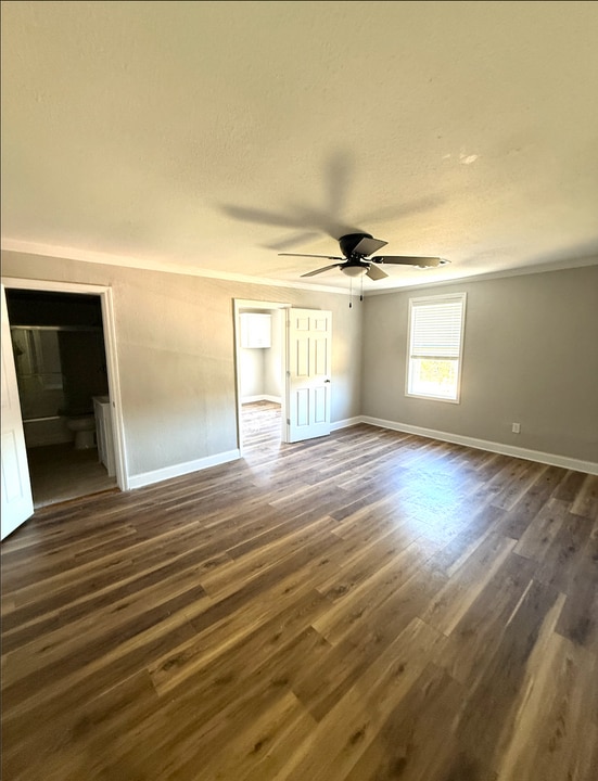 457 Grove St in West Point, MS - Building Photo