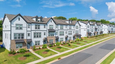 Abode at Reids Cove in Mooresville, NC - Foto de edificio - Building Photo