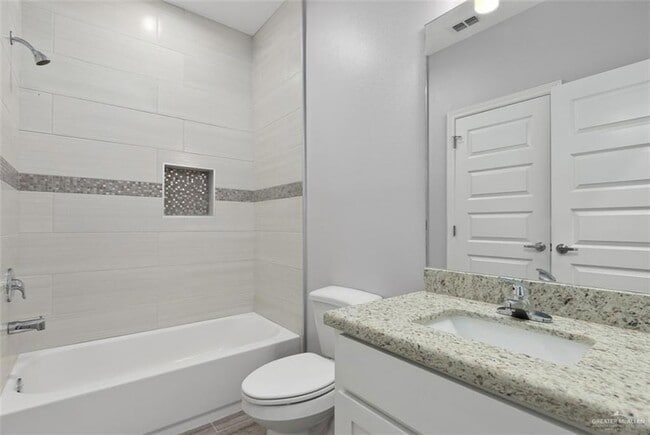 1719 Stauffers St, Unit 1 in Weslaco, TX - Building Photo - Building Photo