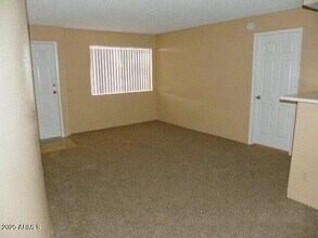 3601 W Tierra Buena Ln in Phoenix, AZ - Building Photo - Building Photo