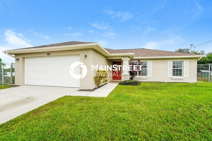 4110 21st St SW in Lehigh Acres, FL - Building Photo
