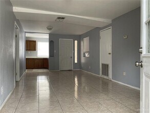 13 E St in Weslaco, TX - Building Photo - Building Photo