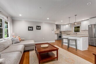 2532 Circlewood Rd NE in Atlanta, GA - Building Photo - Building Photo