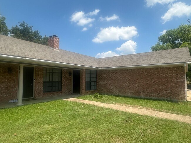 2402 Paul Revere St-Unit -2402 B Paul Revere Street in Temple, TX - Building Photo - Building Photo