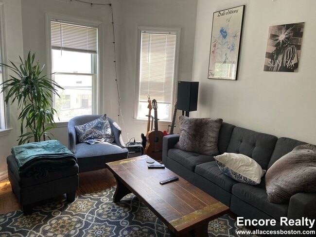 26 Haskell St, Unit 2, Unit 2