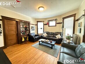 95 Gardner St, Unit 2 in Boston, MA - Building Photo - Building Photo