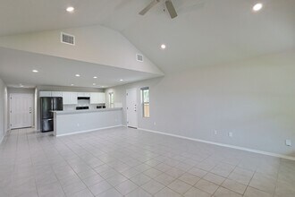 2055 Michigan St in New Braunfels, TX - Building Photo - Building Photo