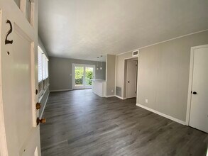 3221 Herschel Street, Unit 2 in Jacksonville, FL - Building Photo - Building Photo