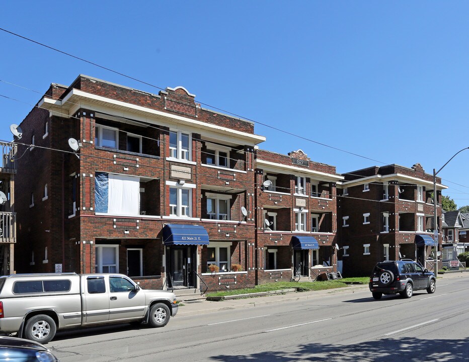 827 Main St E in Hamilton, ON - Building Photo