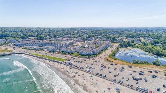 20 Narragansett Ave in Narragansett, RI - Building Photo - Building Photo
