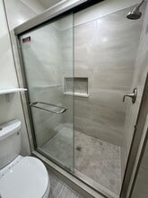 16126 W Whitesbridge Ave in Kerman, CA - Building Photo - Building Photo