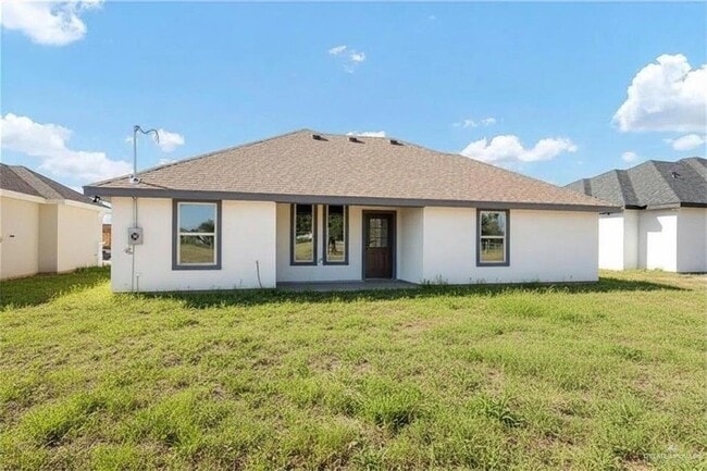 8 Whitewing St in Alamo, TX - Building Photo - Building Photo