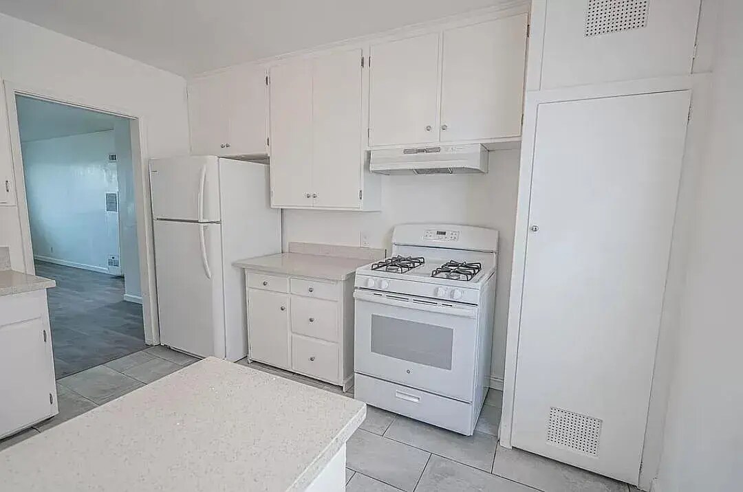 3213 Bartdon Ave, Unit Unit 1 in Inglewood, CA - Building Photo