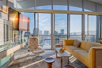 1155 N Brand Blvd in Glendale, CA - Building Photo - Building Photo