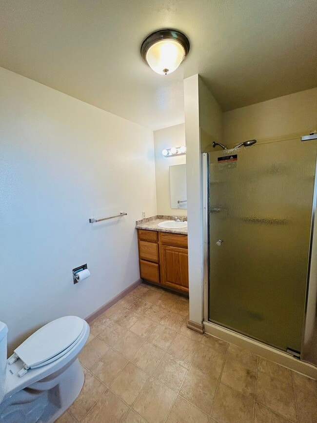 581 SW 3rd Ave in Oak Harbor, WA - Building Photo - Building Photo