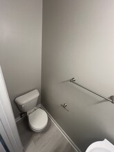 716 Verdant Dr in Greenville, NC - Building Photo - Building Photo