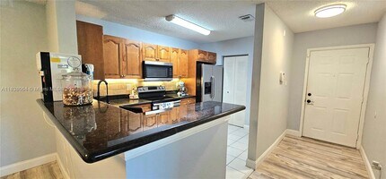11229 W Atlantic Blvd in Coral Springs, FL - Building Photo - Building Photo