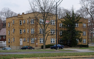 Victory Pkwy Apartments