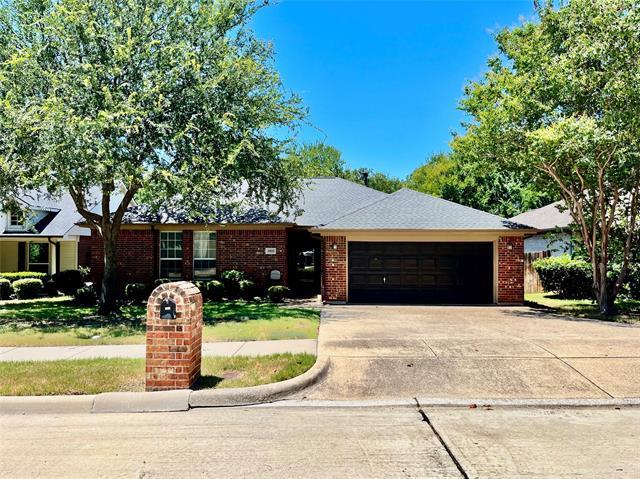 property at 3900 Chimney Rock Dr