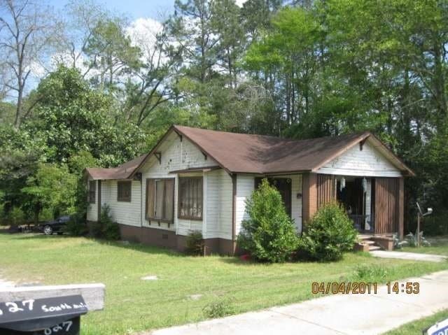 631 S Main St in Ashburn, GA - Foto de edificio