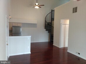 1336 Tristram Cir in Mantua, NJ - Building Photo - Building Photo