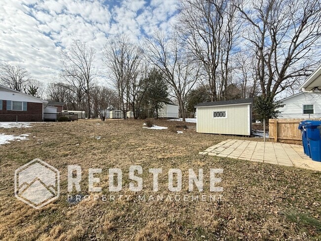 136 Westview Dr in Elon, NC - Building Photo - Building Photo