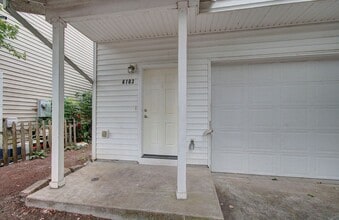 6103 NE 33rd Cir in Vancouver, WA - Building Photo - Building Photo