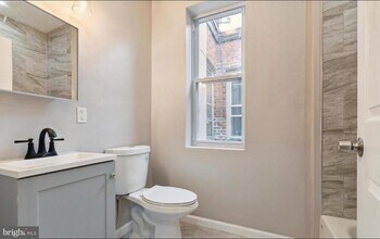 5912 Old York Rd in Philadelphia, PA - Building Photo - Building Photo