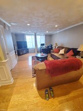 215 Harvard St-Unit -Unit 18 in Medford, MA - Building Photo - Building Photo