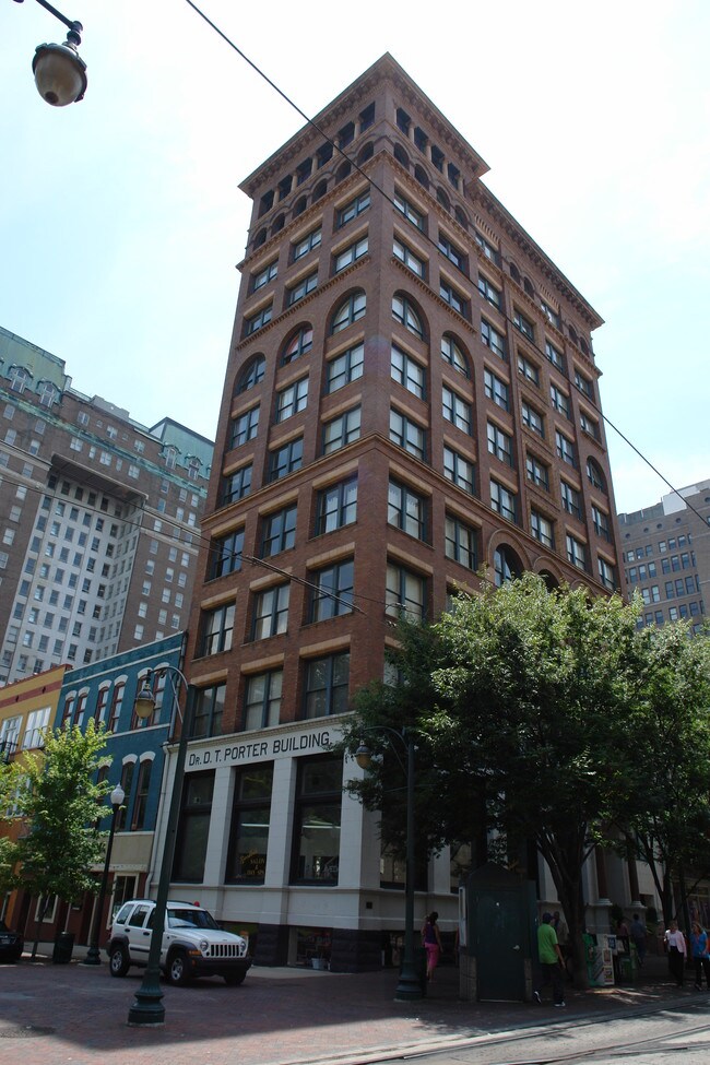 10 Main St in Memphis, TN - Building Photo - Building Photo