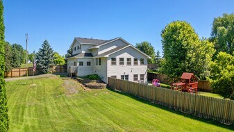 645 US-12 in Montrose, MN - Building Photo