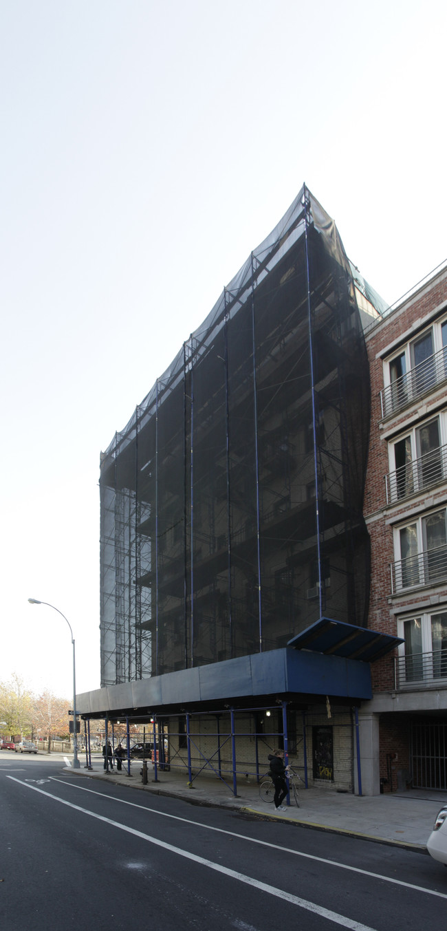 180 S 4th St in Brooklyn, NY - Building Photo - Building Photo