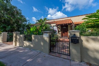 1514 Capri St in Coral Gables, FL - Building Photo - Building Photo