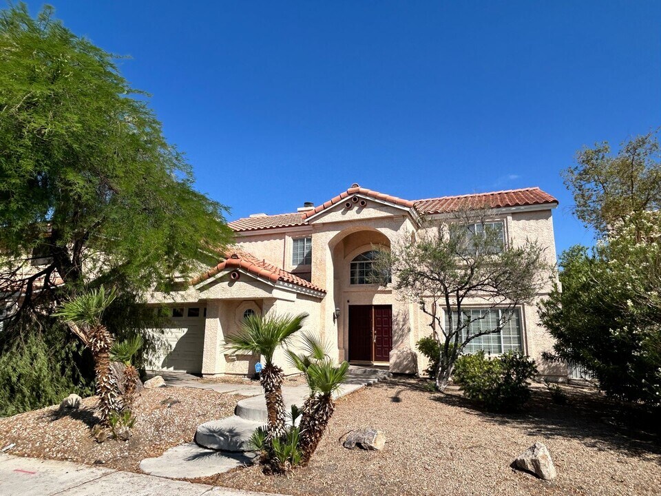 1480 La Brea Rd in Henderson, NV - Building Photo