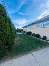 8500 W Winona St in Chicago, IL - Building Photo - Building Photo