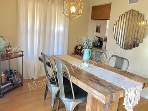 2152 Dogwood Rd in Tustin, CA - Building Photo - Building Photo