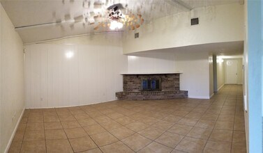 15803 Danford Dr in Houston, TX - Building Photo - Building Photo