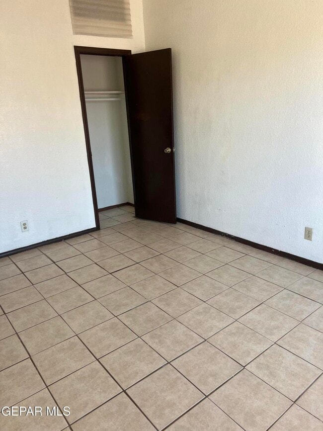 861 Barandal Dr in El Paso, TX - Building Photo - Building Photo