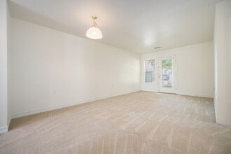 5853 Ceylon St in Denver, CO - Building Photo - Building Photo