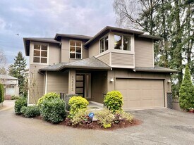 13212 42nd Ave NE in Seattle, WA - Building Photo