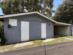 11811 S Broad St in Brooksville, FL - Foto de edificio - Building Photo