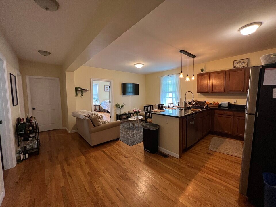 38 Gorham St in Somerville, MA - Foto de edificio