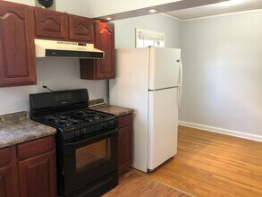 209 Carlton Ter in Rockford, IL - Building Photo - Building Photo