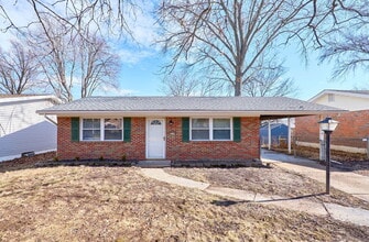 3335 Boca Raton Dr in Arnold, MO - Building Photo - Building Photo