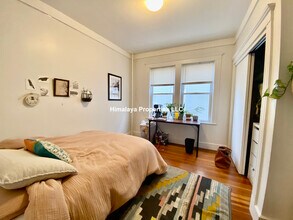 27 Fainwood Cir, Unit U1 in Cambridge, MA - Foto de edificio - Building Photo