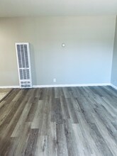 6638 MacArthur Blvd in Oakland, CA - Building Photo - Building Photo