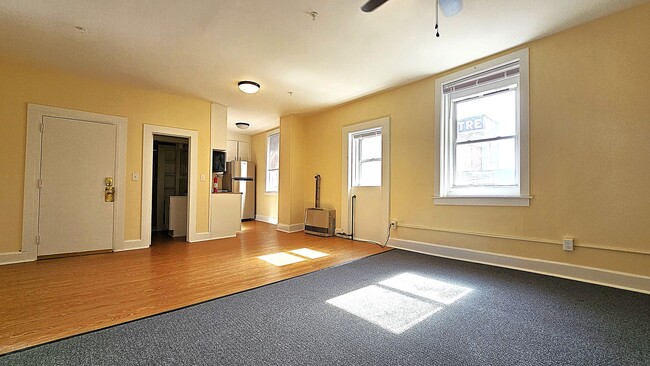 141 Main St in Burlington, VT - Foto de edificio - Building Photo