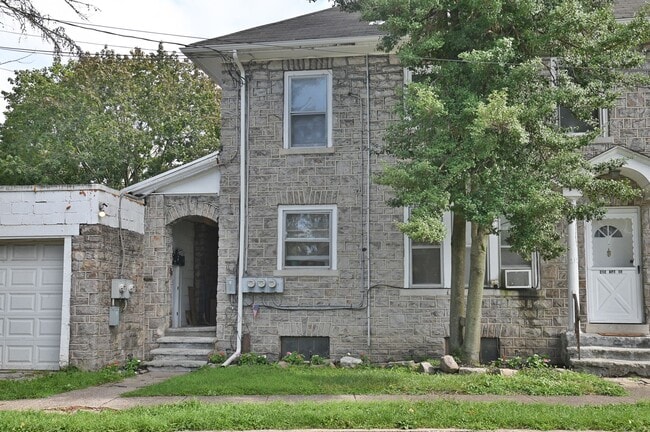 3200 Green St in Harrisburg, PA - Building Photo - Building Photo