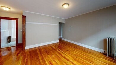 67 Sterling St in Somerville, MA - Building Photo - Building Photo